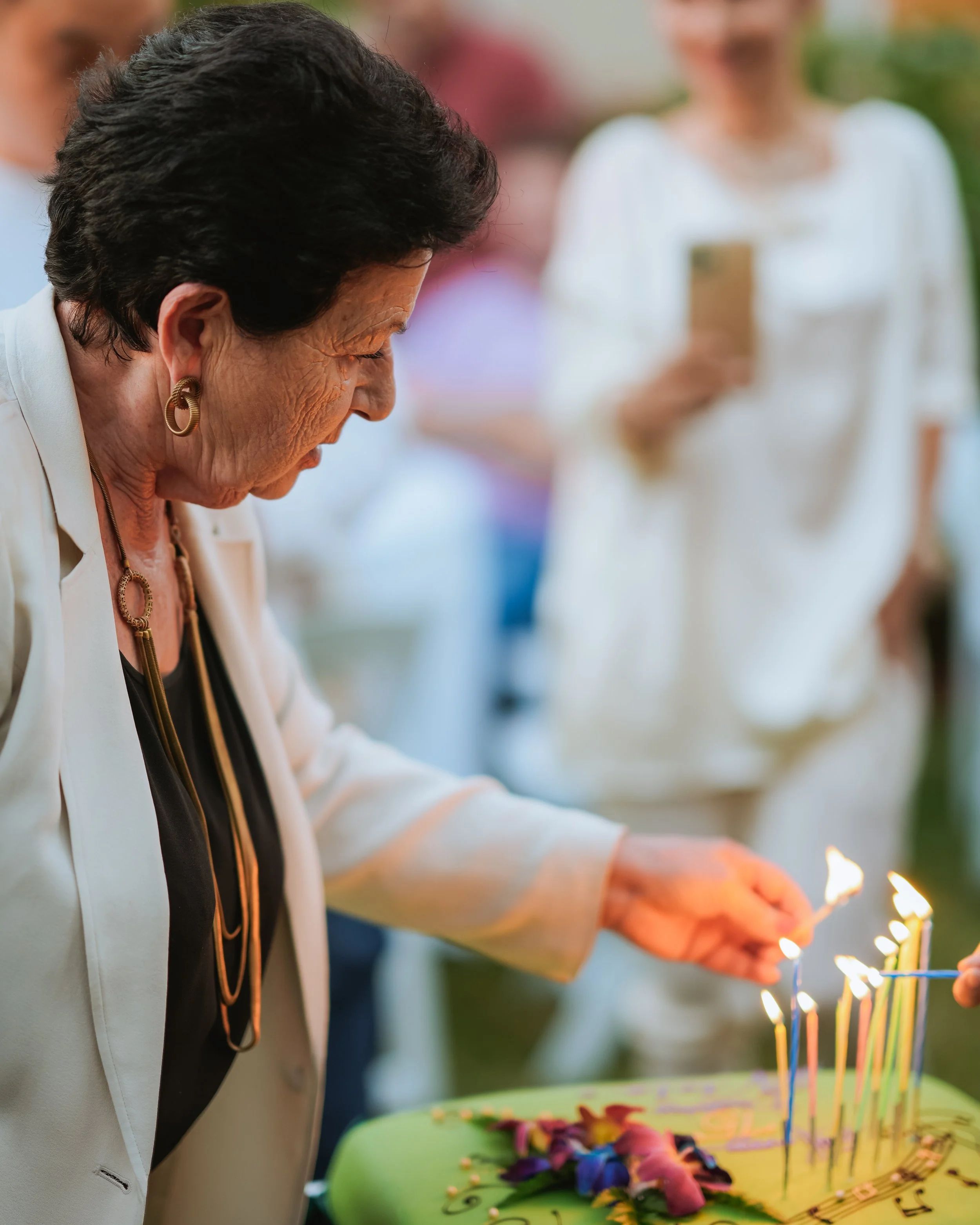 Event and candid photo coverage on Santa Cruz Avenue in Los Gatos, California by Pacifica Studio.