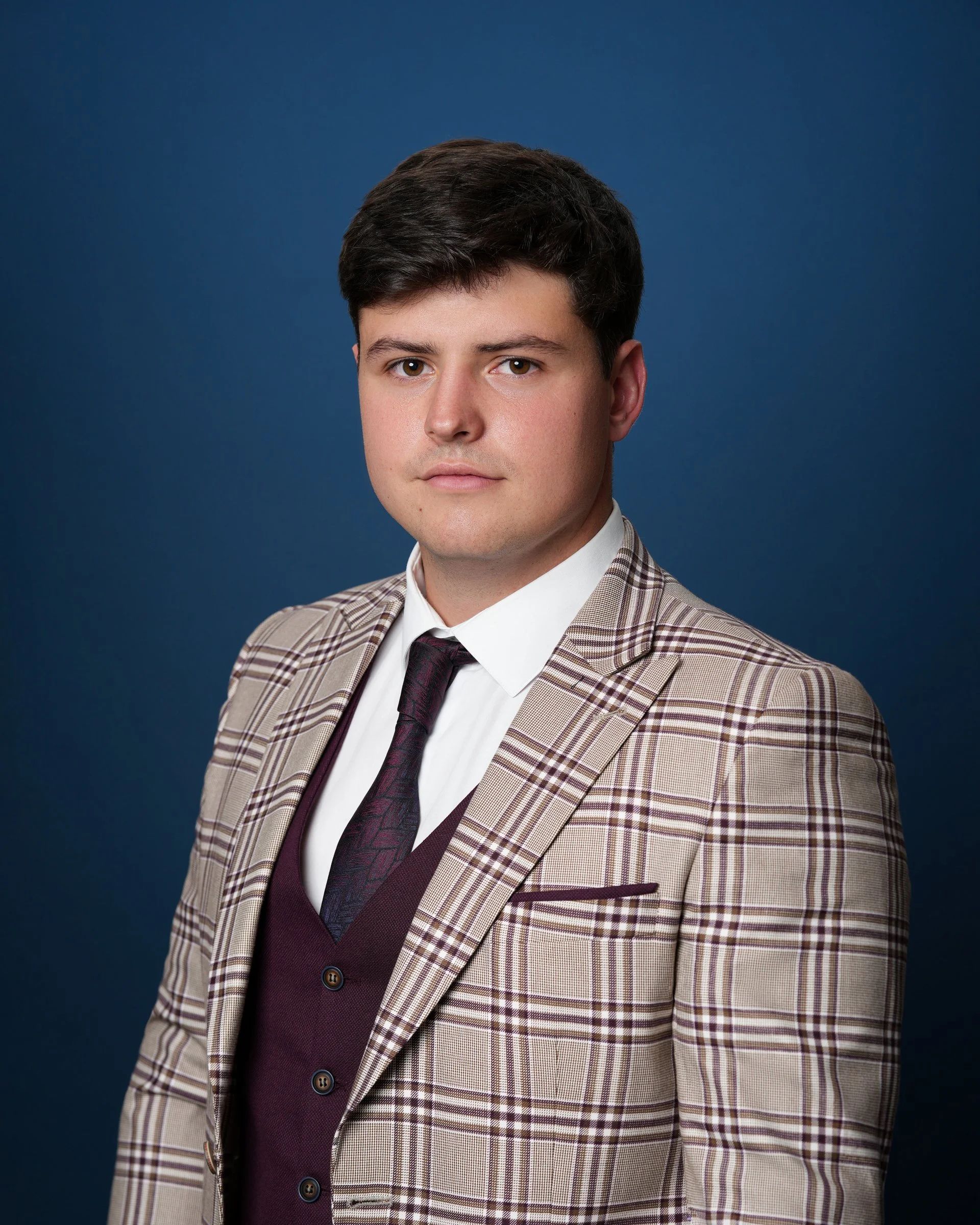 Professional men’s headshot on Monterey Street in Gilroy, California.