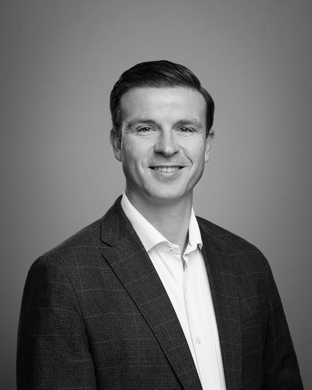 Professional men’s headshot in Milpitas, CA by Pacifica Studio.