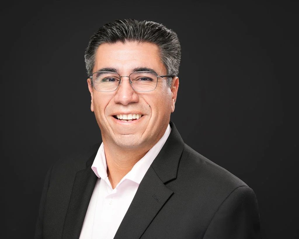 Professional men’s headshot at Santana Row in San Jose, California by Pacifica Studio.