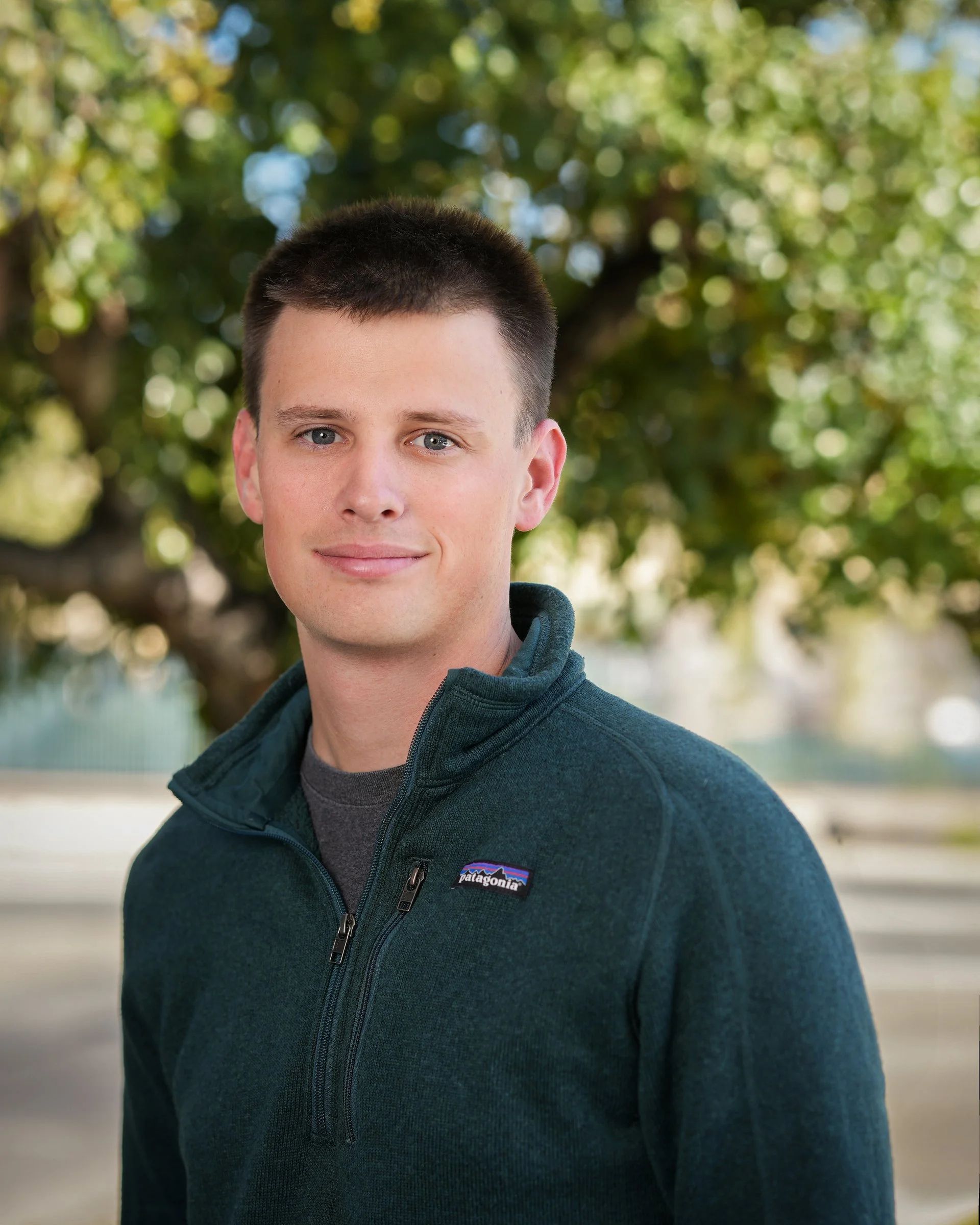 Outdoor headshot at Courthouse Square in Redwood City, California by Pacifica Studio.