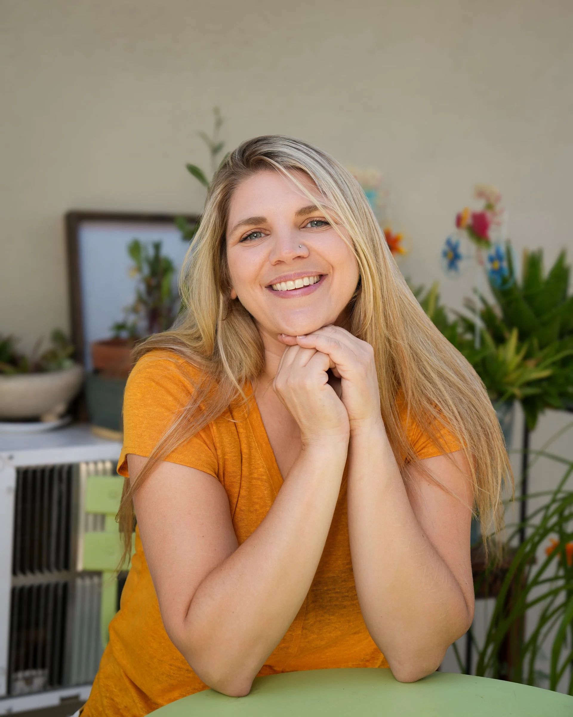 Outdoor headshot at Plaza de Cesar Chavez in San Jose, California by Pacifica Studio.