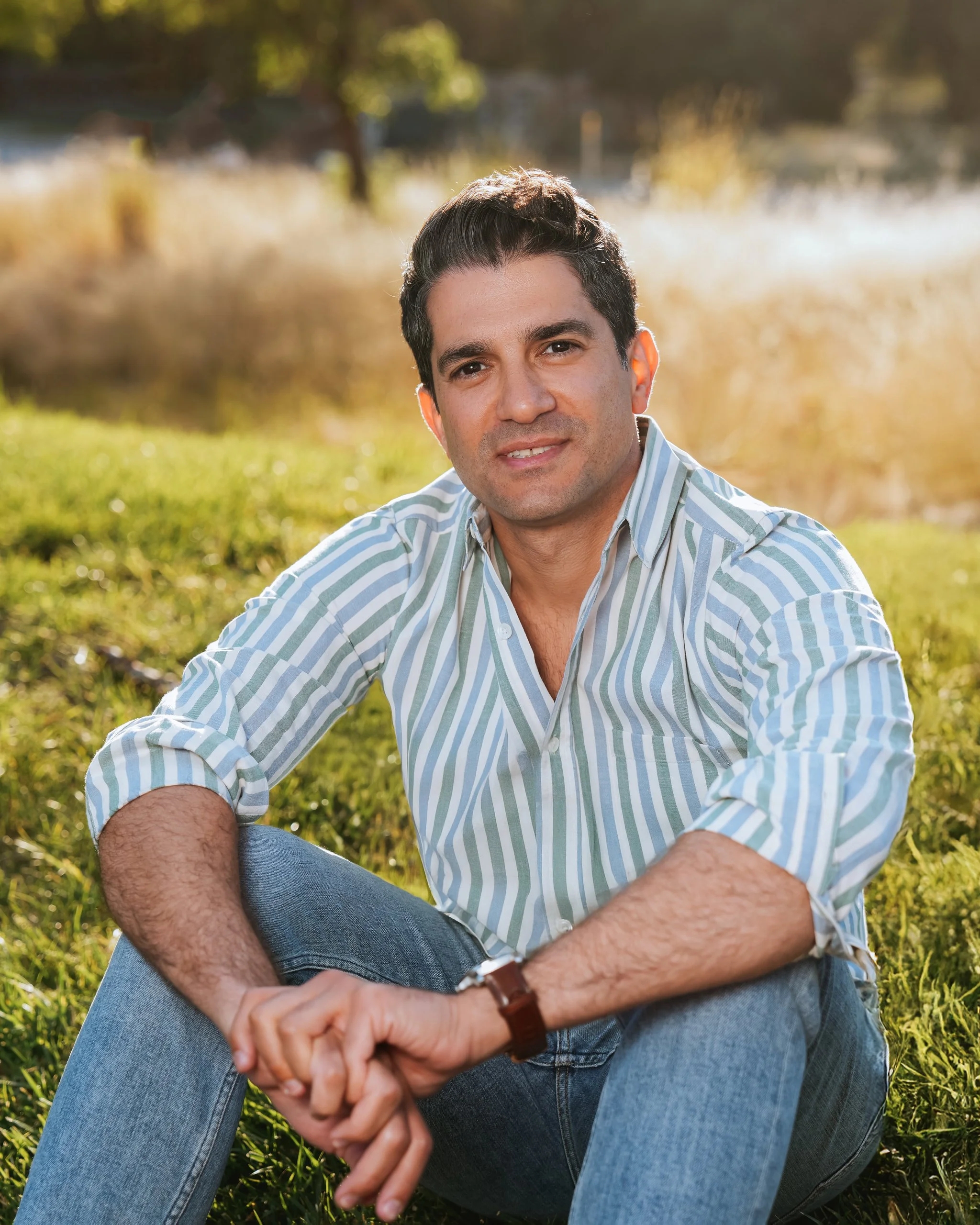 Dating photo session outdoors in Sunnyvale, California