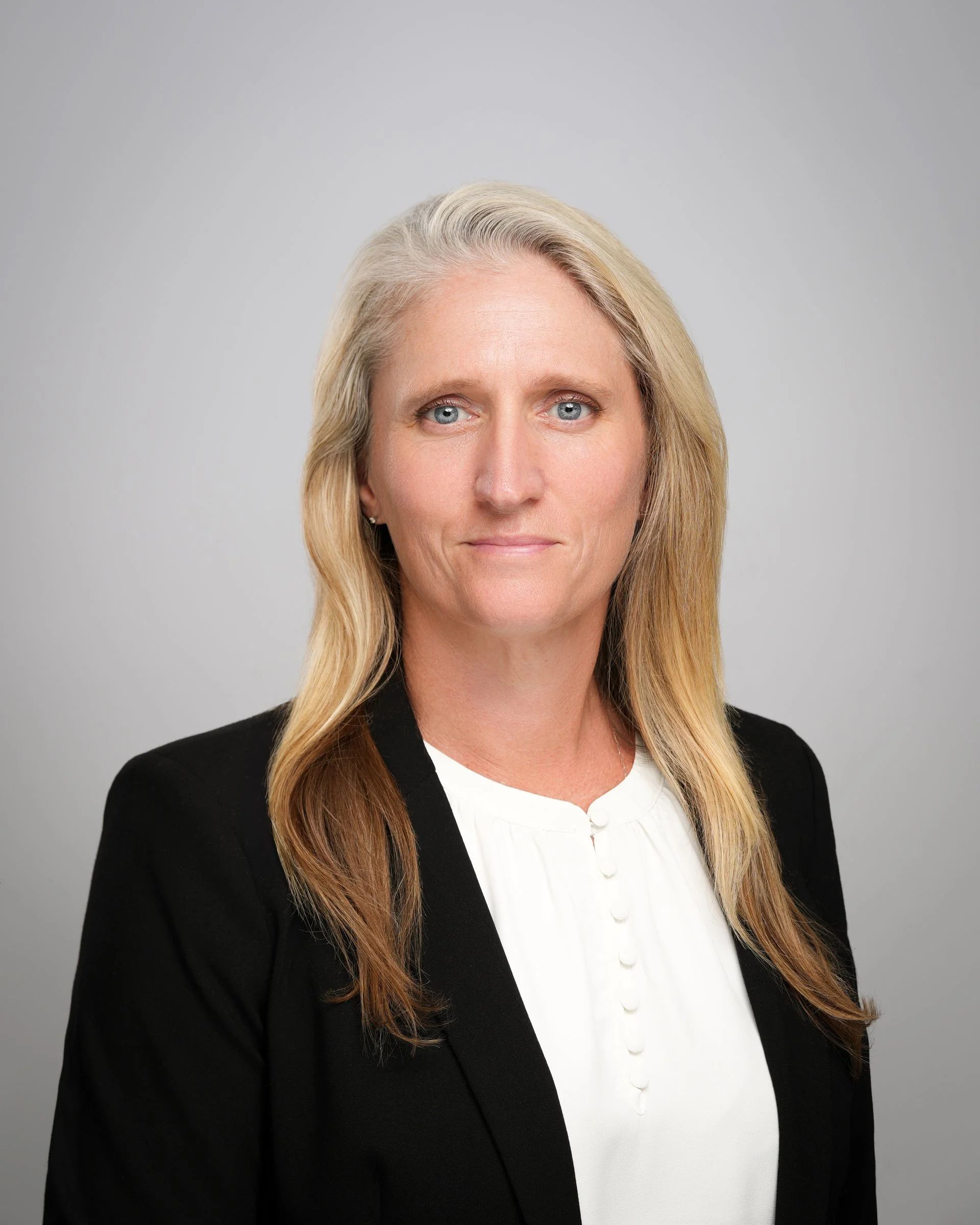Professional women’s headshot on Fourth Street in Berkeley, California.