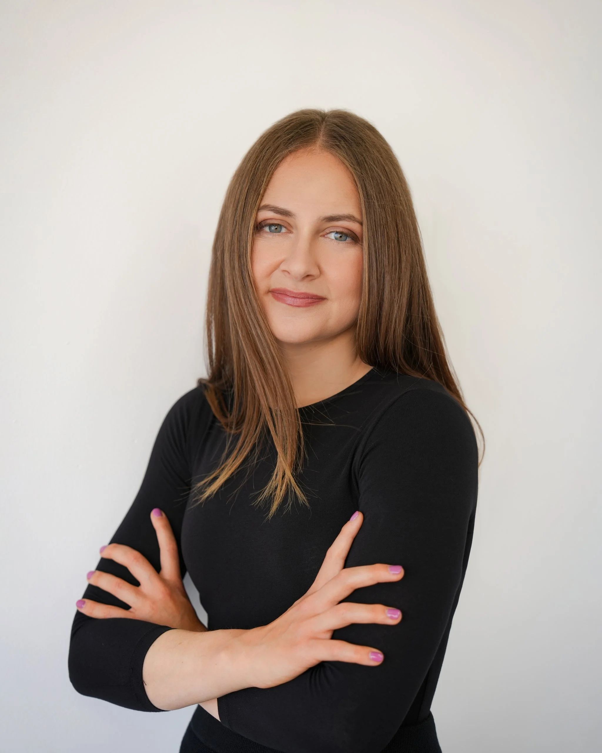 Main Street Cupertino women’s headshot — Pacifica Studio Professional women’s headshot at Main Street Cupertino in Cupertino, California.