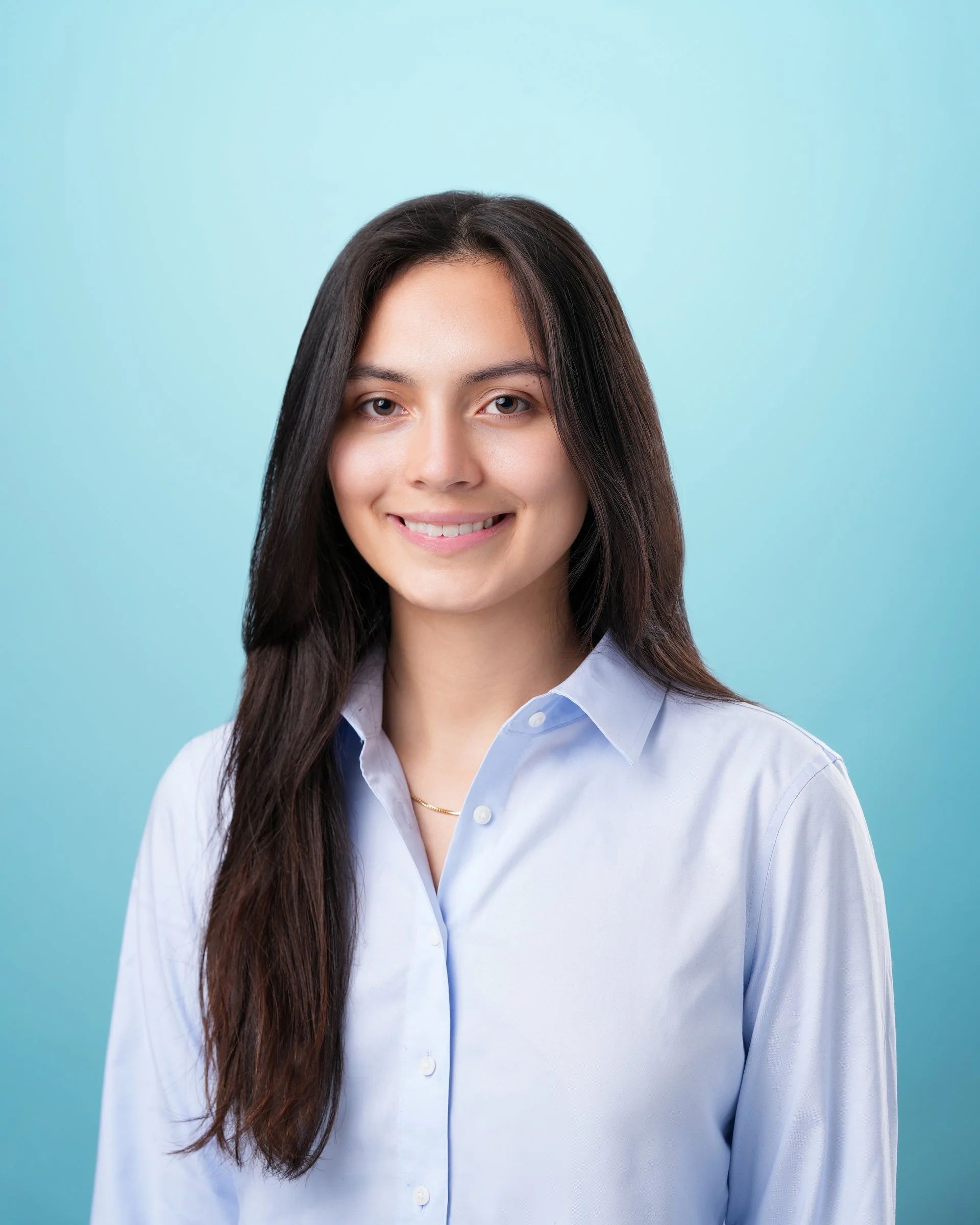 Rockaway Beach women’s headshot — Pacifica Studio Professional women’s headshot at Rockaway Beach in Pacifica, California.